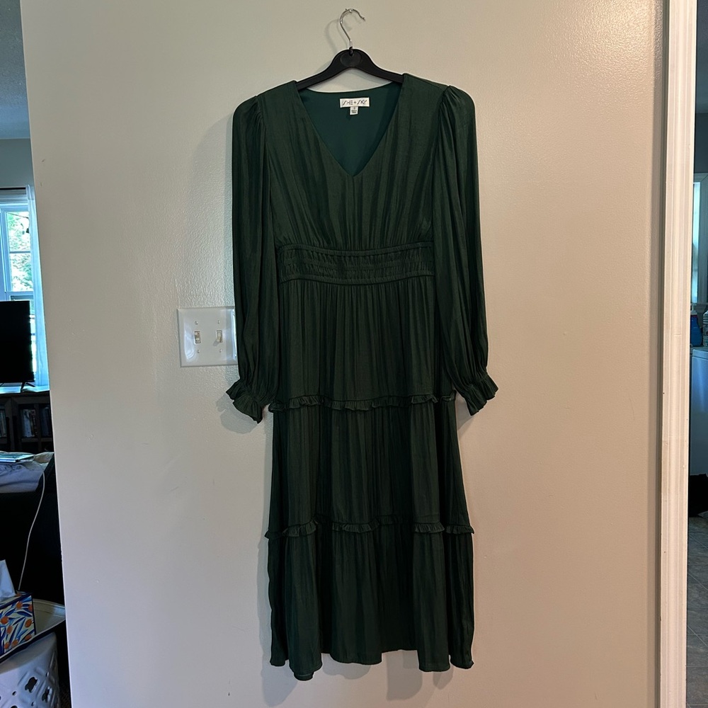 Vici Dark Green Long Sleeve V-Neck Tiered Maxi Dress